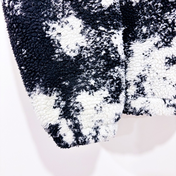 H&M Black & White Teddy Jacket - Picture 5 of 10